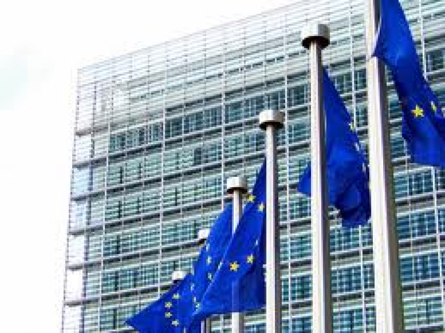 EU Commission opens two public consultation on Energy Efficiency and Retail Markets