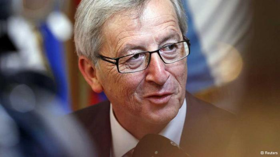 The EP confirms the appointment of Juncker as President of the EC 